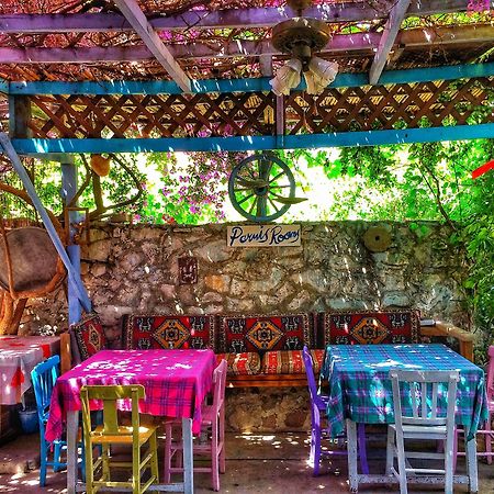 Parmis Rooms Çeşme Eksteriør bilde