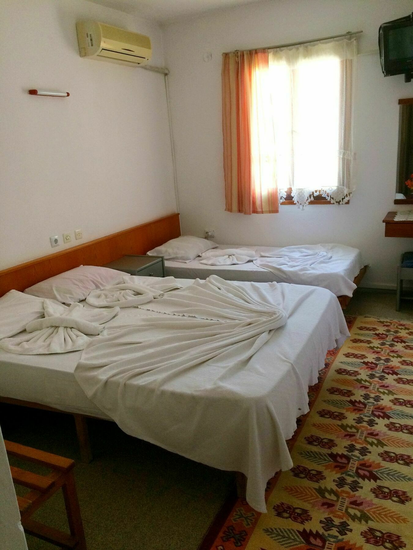 Parmis Rooms Çeşme Eksteriør bilde