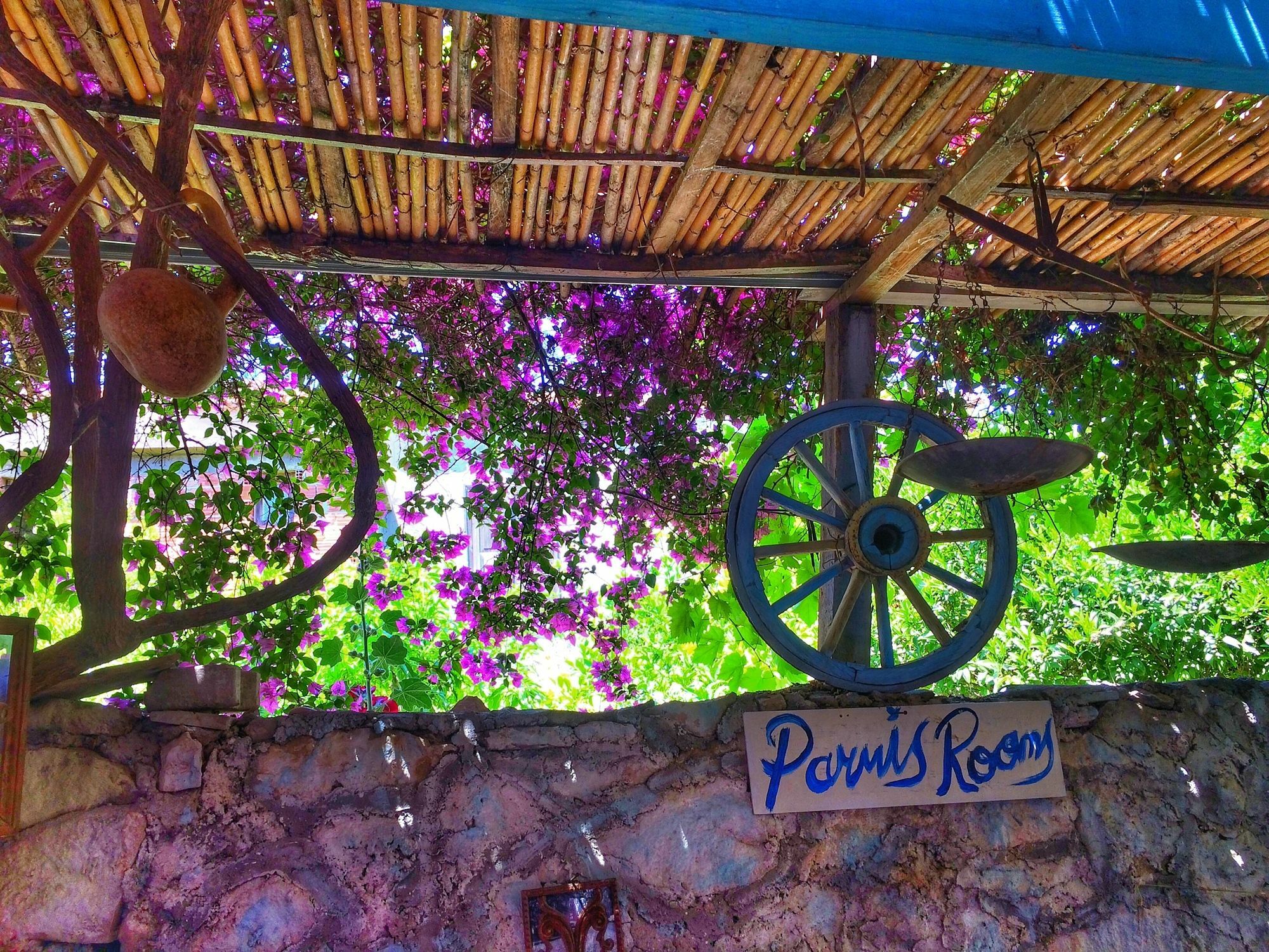 Parmis Rooms Çeşme Eksteriør bilde